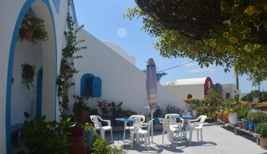 Santorini Seaside Retreat - Flora'S Summer Escape Perissa  Zewnętrze zdjęcie