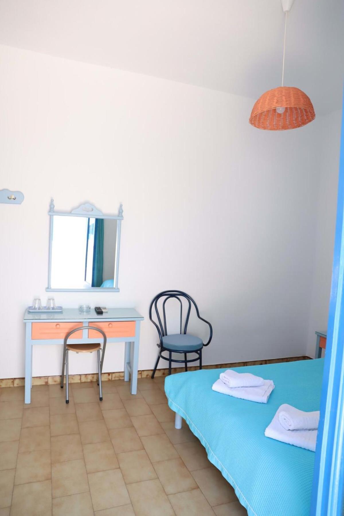 Santorini Seaside Retreat - Flora'S Summer Escape Perissa  Zewnętrze zdjęcie
