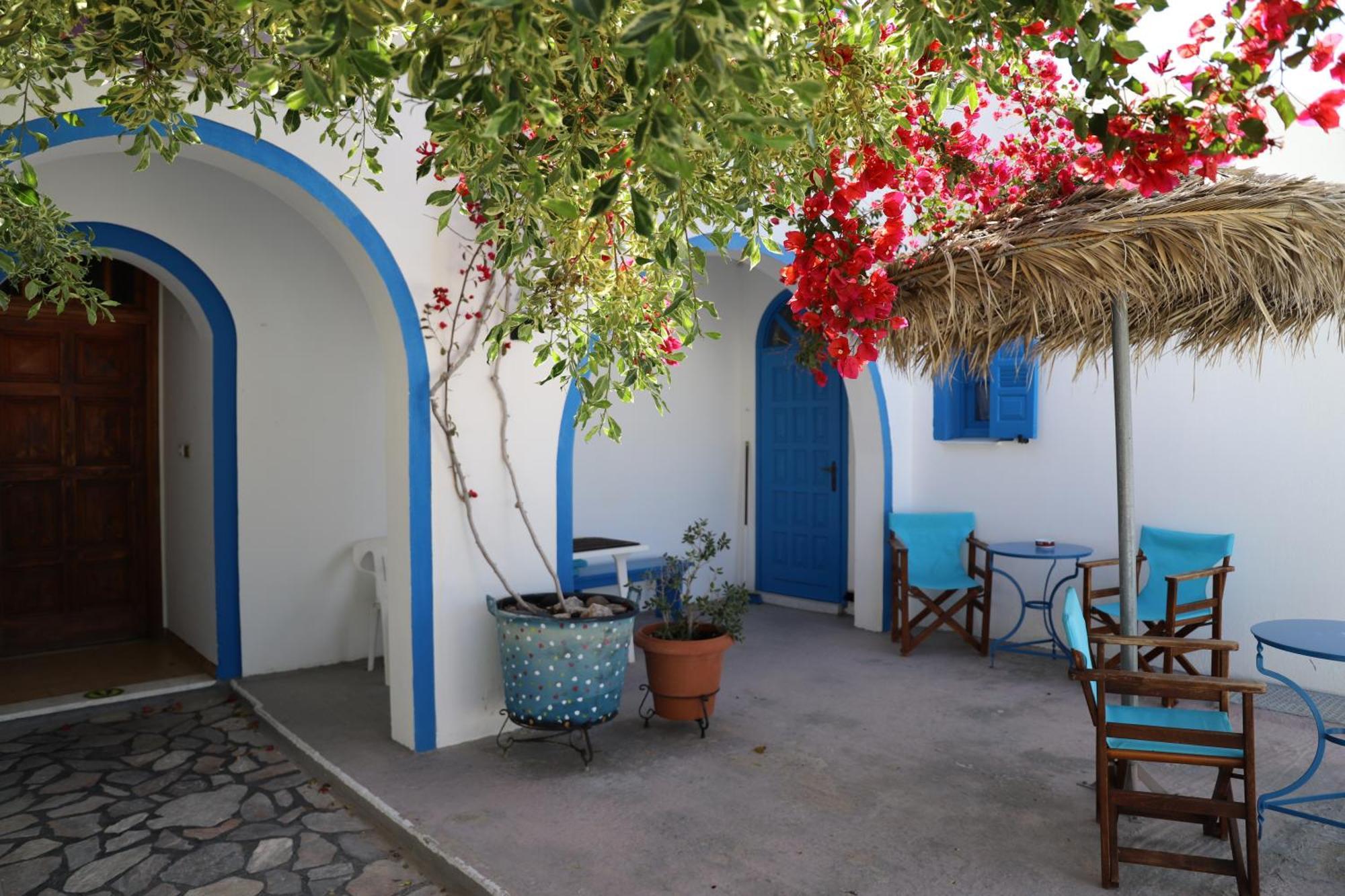 Santorini Seaside Retreat - Flora'S Summer Escape Perissa  Zewnętrze zdjęcie